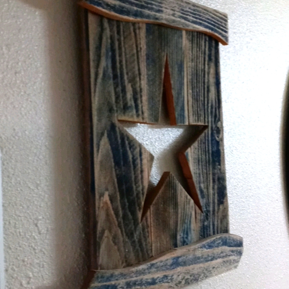 Star reclaimed wood